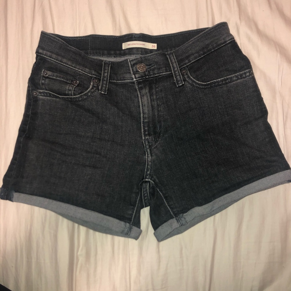Levi's sculpt Mid-Length Cuffed Jean Shorts